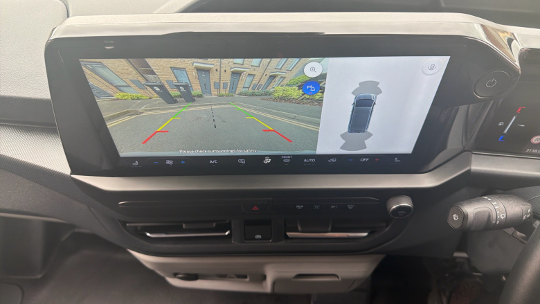 Ford Transit Custom E-320 L1 Rwd 100kW 65kWh H1 Van Limited Auto